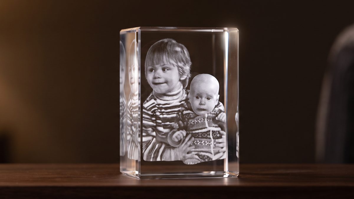 3D Photo crystal of young brothers