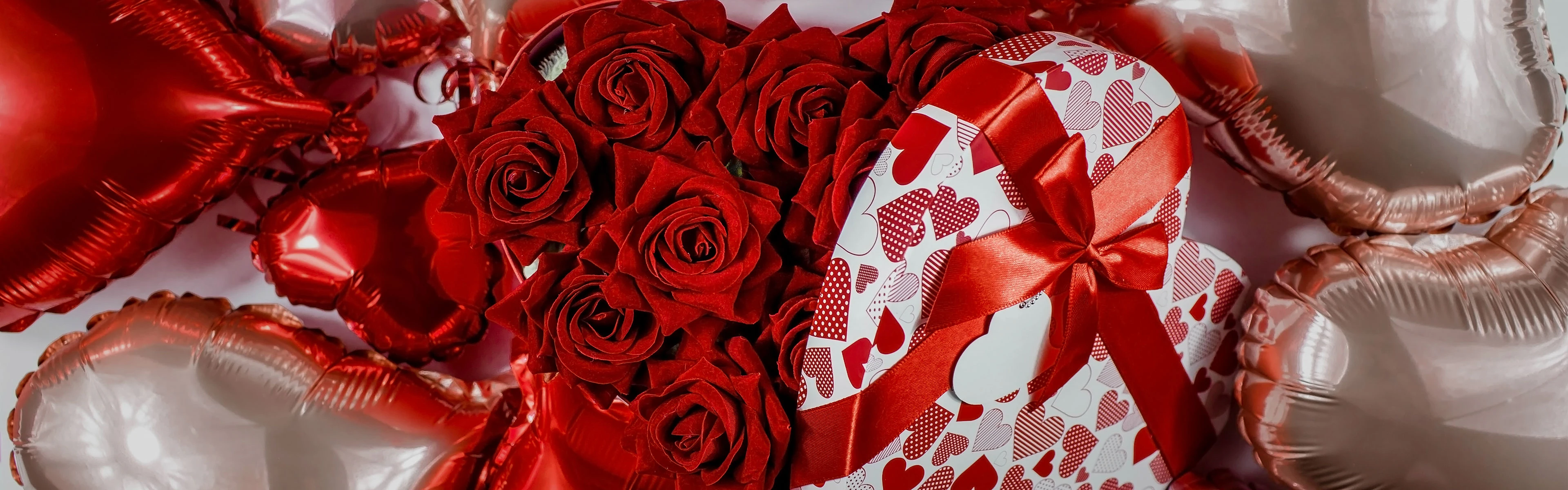 100 Stück Love Heart Shaped Sponge Petal für Valentine neu DIY Handmade Z1O4 