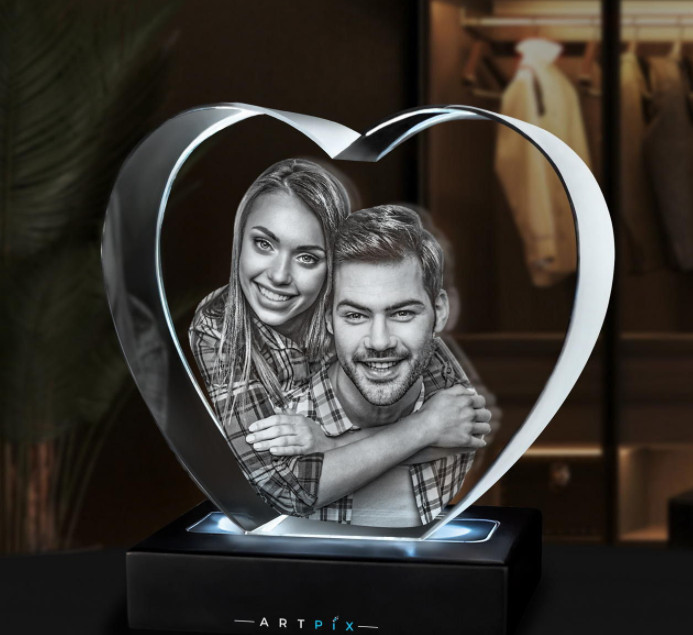 19 Super Romantic Anniversary Gifts That Will Melt Your Girlfriend’s ...