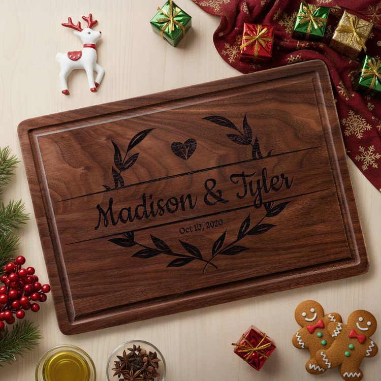 Laurel Wreath Walnut Cutting Board custom gift for Xmas 25