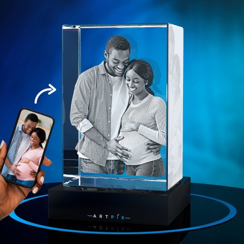 A 3D Crystal Rectangle showcasing a loving man with his pregnant wife