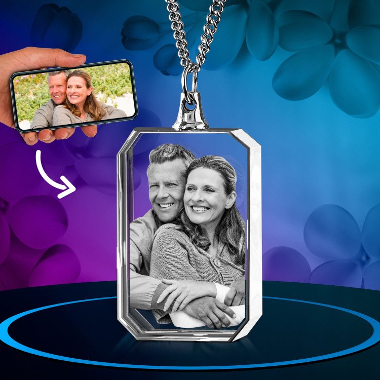 3D rectangle necklace with engraved photo #1