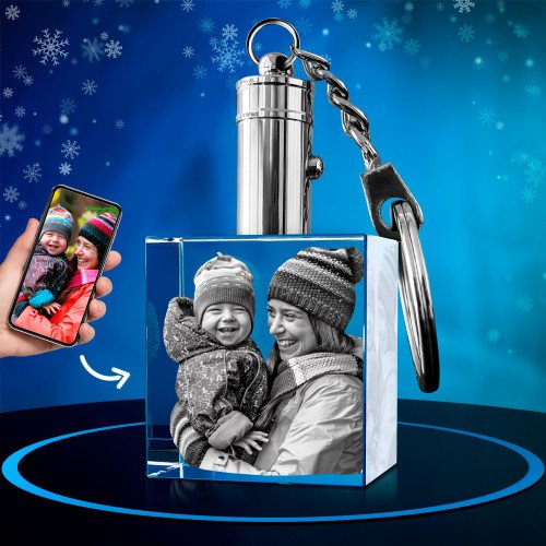 A Keychain Square engraved with a sweet image of a happy mom with a child. Xmas.